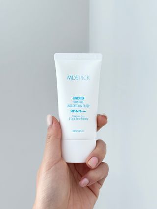 엠디스픽 무향자차 수분 선크림 PSF50+ PA++++ 50ml — 5점을 준 리뷰어가 2023년 3월 올린 사용 사진