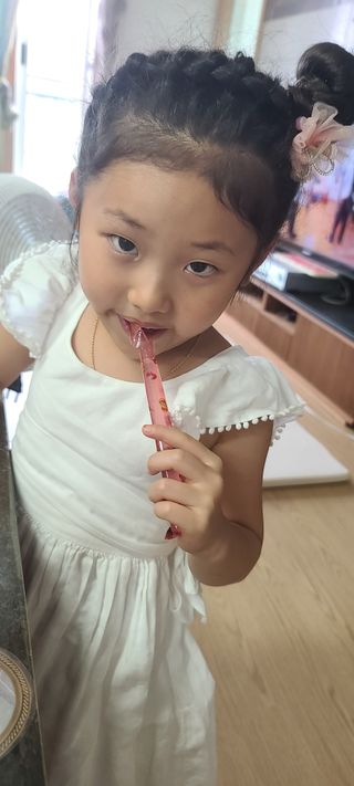 젤리벨리 젤리스틱 어쏘티드 900g — 5점을 준 리뷰어가 2022년 8월 올린 사용 사진