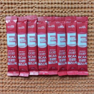 [인디닥터] 타이탄 BCAA 프로틴 젤리스틱 — 5점을 준 리뷰어가 2022년 6월 올린 사용 사진