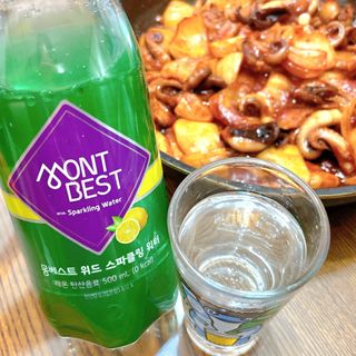 몽베스트 Montbest with Sparkling water Lime20병 — 5점을 준 리뷰어가 2022년 7월 올린 사용 사진