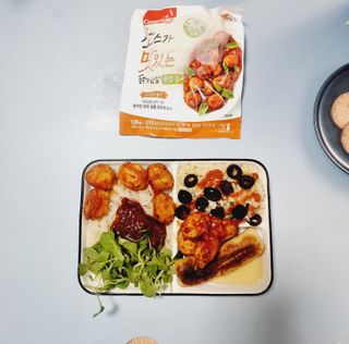 굽네몰 [굽네] 소스가 맛있는 닭가슴살 한입 볼 2종 8팩 — 5점을 준 리뷰어가 2021년 3월 올린 사용 사진