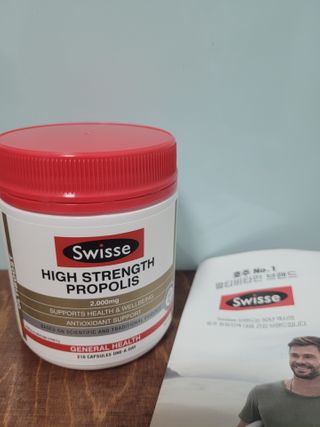 Swisse 스위스 고함량 프로폴리스 2,000mg 210정 — 5점을 준 리뷰어가 2021년 2월 올린 사용 사진