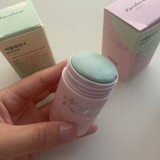 건강누리인터내셔날 카멜레오나 마스크 스틱팩 미네랄부스터 [2종 SET] 샤이닝라이즈(피부톤UP)/톡스릴리프(피부진정) — 4.5점을 준 리뷰어가 2022년 7월 올린 사용 사진