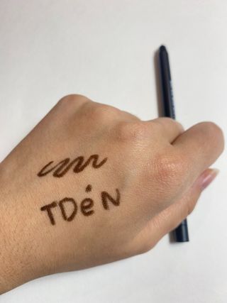 틸디앤 메이크 리얼무드 오토 아이라이너 — 5점을 준 리뷰어가 2021년 12월 올린 사용 사진