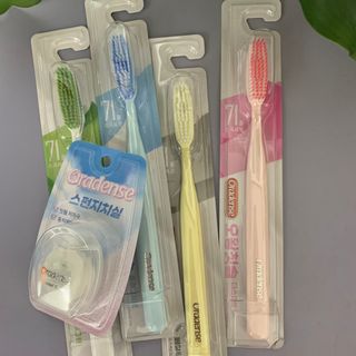 [오라덴스] 프리미엄 구강케어 버라이어티팩  + 스펀지치실 1P — 4.5점을 준 리뷰어가 2021년 7월 올린 사용 사진