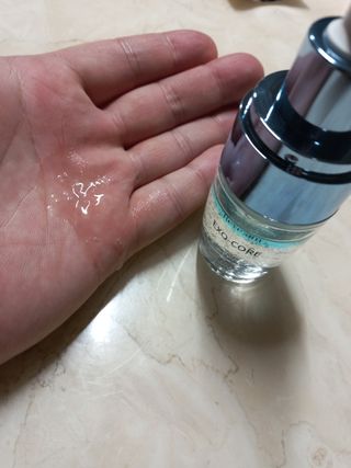 나우 [리브엠] 화해 1등 수분앰플 , 엑소코어 워터풀 텐션 앰플 — 5점을 준 리뷰어가 2023년 5월 올린 사용 사진