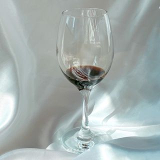 디오르 버닝레드 — 4점을 준 리뷰어가 2022년 2월 올린 사용 사진