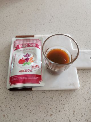 본황칠 이즙이 맛즙 ABC주스 30EA — 5점을 준 리뷰어가 2022년 7월 올린 사용 사진