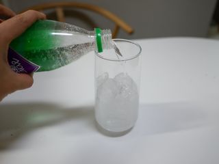 몽베스트 Montbest with Sparkling water Plain 20병 — 4점을 준 리뷰어가 2023년 3월 올린 사용 사진