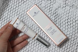산수시 일루미네이팅 펄 영양 다크서클 스틱 아이 크림 케어 15ml — 5점을 준 리뷰어가 2021년 6월 올린 사용 사진