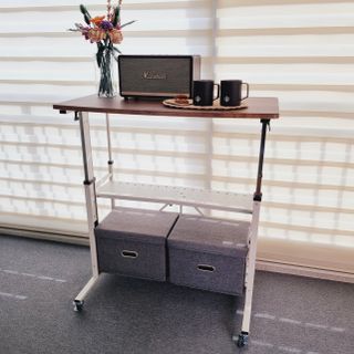 올맘 폴딩 모션테이블 6단계 높낮이조절 아이보리/다크브라운 — 3.5점을 준 리뷰어가 2021년 9월 올린 사용 사진