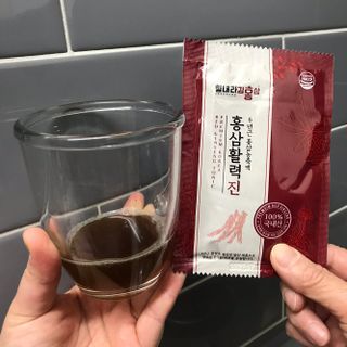 힘내라김홍삼 홍삼활력진 50ml x 5포 — 5점을 준 리뷰어가 2021년 4월 올린 사용 사진