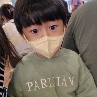 [숨그림]  덴탈마스크 짱구 우리아이 그리고 내가 쓰는 믿을수있는 케릭터 마스크  16종 — 5점을 준 리뷰어가 2021년 10월 올린 사용 사진