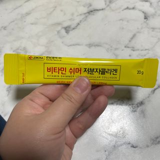 자연에온 경남제약 비타민 쉬머 저분자콜라겐 20g x 30포 — 5점을 준 리뷰어가 2021년 12월 올린 사용 사진