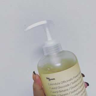 빅그린 카렌듈라(지성두피용)&시카(중건성두피용)탈모샴푸500ml-택1,빅그린 프리미어바이옴탈모앰플팩 60ml — 5점을 준 리뷰어가 2022년 12월 올린 사용 사진