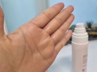 프리마인 바르기만 하면 철벽 스킨케어+24시간 마스크팩 효과. 셀라브 리제너레이팅 시스템 부스터+크림 세트 — 4점을 준 리뷰어가 2023년 5월 올린 사용 사진