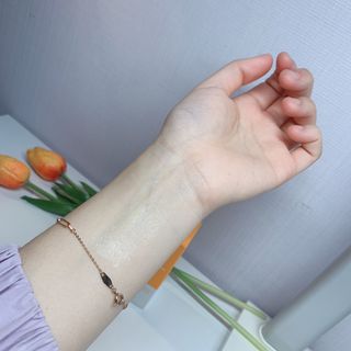 체르엠 스템앤셀 비타민 브라이트닝 에센스 30ml 1개 — 5점을 준 리뷰어가 2021년 11월 올린 사용 사진