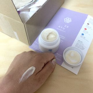 AYU25[아유트웬티파이브]다마스크로즈워터 베이스 천연 수분 촉촉 크림 — 4점을 준 리뷰어가 2021년 4월 올린 사용 사진