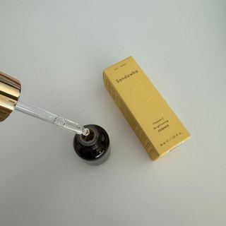 스킨큐어 산다화 비타민c 화이트닝 에센스 30ml — 5점을 준 리뷰어가 2023년 11월 올린 사용 사진