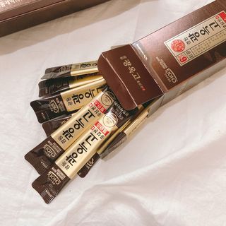 광동제약 [광동] 광옥고 홍삼 본 밸런스 30포 + 쇼핑백 — 5점을 준 리뷰어가 2021년 12월 올린 사용 사진