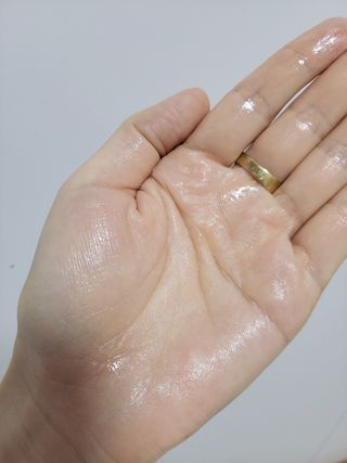 산다화 더블 이펙트 안티 링클 세럼 50ml — 5점을 준 리뷰어가 2021년 12월 올린 사용 사진