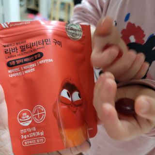 [푸름웰니스] 라바 멀티비타민 구미 36g — 5점을 준 리뷰어가 2022년 3월 올린 사용 사진
