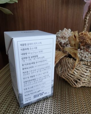 프롬노시베_이너뷰티 올데이 리지 스틱 — 5점을 준 리뷰어가 2021년 8월 올린 사용 사진