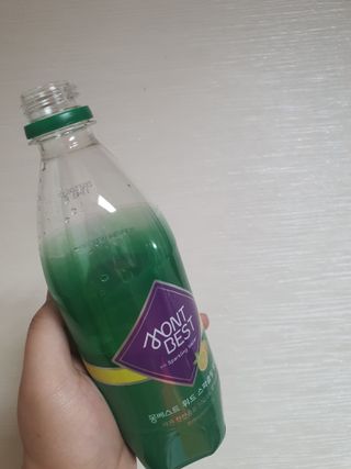 몽베스트 Montbest with Sparkling water Lemon OR Lime 20병(랜덤) — 5점을 준 리뷰어가 2021년 10월 올린 사용 사진