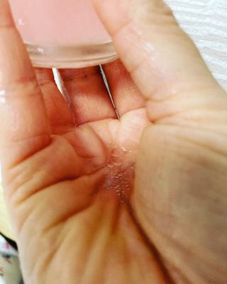 산다화 더블 이펙트 안티 링클 세럼 50ml — 5점을 준 리뷰어가 2022년 12월 올린 사용 사진