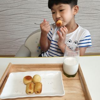 Dog&Ball 독앤볼 [Dog&Ball] 미니찹쌀볼도그 찹쌀치즈볼 — 5점을 준 리뷰어가 2021년 9월 올린 사용 사진