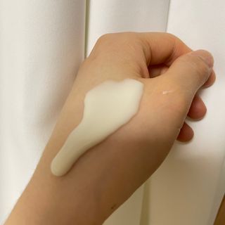 허블룸 콤부차 플랜트바이옴 비건 세럼 & 베지비타민앰플 — 4.5점을 준 리뷰어가 2021년 3월 올린 사용 사진