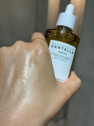 [스킨1004] 마다가스카르 센텔라 앰플 100ml — 5점을 준 리뷰어가 2024년 5월 올린 사용 사진