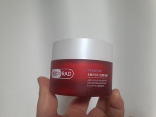 레드투래드 센서티브 슈퍼 크림 50ml — 5점을 준 리뷰어가 2021년 11월 올린 사용 사진
