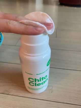 whol 키토클린 200ml - 항균항바이러스 강아지 눈 코 입 귀 세정탈취 고양이 턱드름제거 무향 워터리스 대용량 — 4점을 준 리뷰어가 2023년 2월 올린 사용 사진