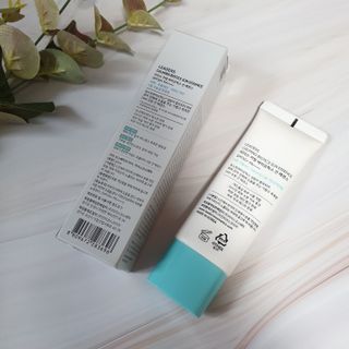 리더스코스메틱 리더스 카밍 바이오틱스 선 에센스 SPF 50+ PA++++ — 4점을 준 리뷰어가 2022년 8월 올린 사용 사진