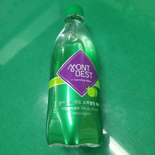 몽베스트 Montbest with Sparkling water Lime20병 — 4점을 준 리뷰어가 2022년 5월 올린 사용 사진
