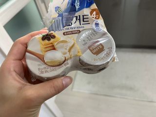 매일바이오 그릭요거트 오리지널 플레인 4개, 로스터리 커피믹스 4개 — 5점을 준 리뷰어가 2021년 12월 올린 사용 사진