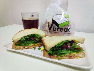 롯데제과 Vbread 포카치아식빵1개 + 미니식빵 1개 + 머핀 2개 세트 — 5점을 준 리뷰어가 2021년 9월 올린 사용 사진