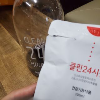 클린24시간 1BOX(5포) + 전용보틀(500ml) — 5점을 준 리뷰어가 2022년 8월 올린 사용 사진