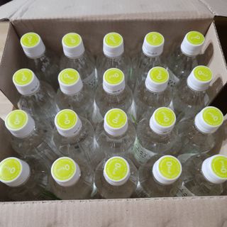 아쿠아스 플레이버워터 [아쿠아스] 제로칼로리 플레이버워터 복숭아/청포도 1BOX 20개입 — 4점을 준 리뷰어가 2021년 4월 올린 사용 사진