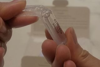 유니베르소 산소앰플 7일 집중케어 앰플 — 3.5점을 준 리뷰어가 2021년 6월 올린 사용 사진