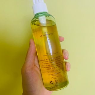 스킨큐어 산다화 순한 클렌징 동백 오일 200ml — 5점을 준 리뷰어가 2023년 5월 올린 사용 사진
