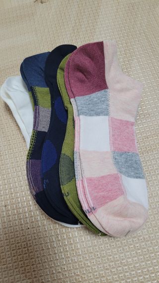 [사이즈가 있는 양말 필로이] 여자 스니커즈 발목 양말 5족 세트【 S, M, L, 】3가지 사이즈 — 5점을 준 리뷰어가 2022년 7월 올린 사용 사진