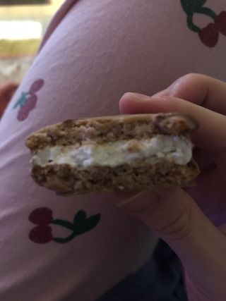 롯데제과 쁘띠몽쉘 마롱몽블랑 — 5점을 준 리뷰어가 2021년 10월 올린 사용 사진