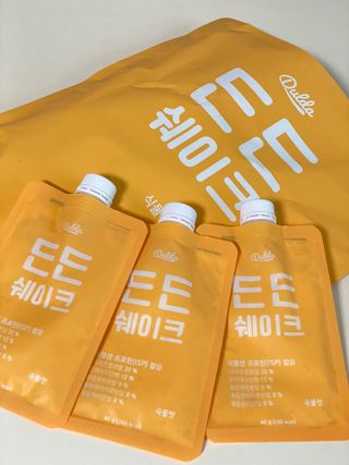 [덜다] 든든 식물성 단백질 쉐이크 40g X 7입 (곡물/딸기) — 4.5점을 준 리뷰어가 2023년 8월 올린 사용 사진