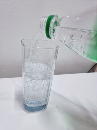 몽베스트 Montbest with Sparkling water Plain 20병 — 5점을 준 리뷰어가 2021년 11월 올린 사용 사진