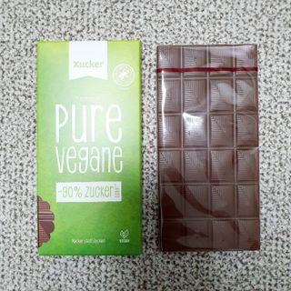 당류2g 자일리톨로 단맛을낸 슈카 퓨어비건 무설탕초콜릿 Xucker vegan 2개입 — 5점을 준 리뷰어가 2021년 4월 올린 사용 사진