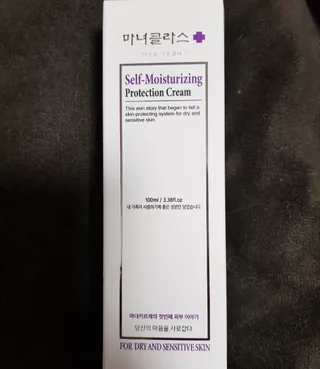 셀프 모이스처라이징 프로텍션 크림 셀프 모이스처라이징 프로텍션크림 — 4점을 준 리뷰어가 2022년 4월 올린 사용 사진