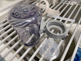 에티튜드 천연 젖병세정제 무향 아토베이비 폼타입 (295ml) 천연 친환경 비건 — 5점을 준 리뷰어가 2022년 8월 올린 사용 사진