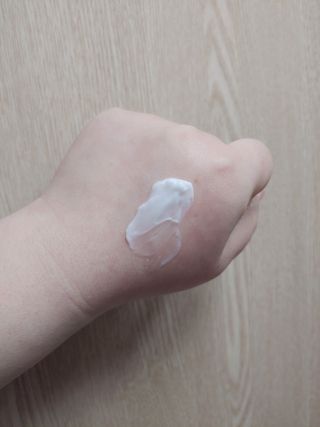 Dr.느루벗 느루벗 모이스쳐 24 크림 — 4점을 준 리뷰어가 2021년 3월 올린 사용 사진